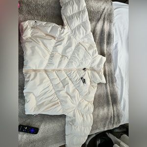 NIKE XL PUFFER JACKET